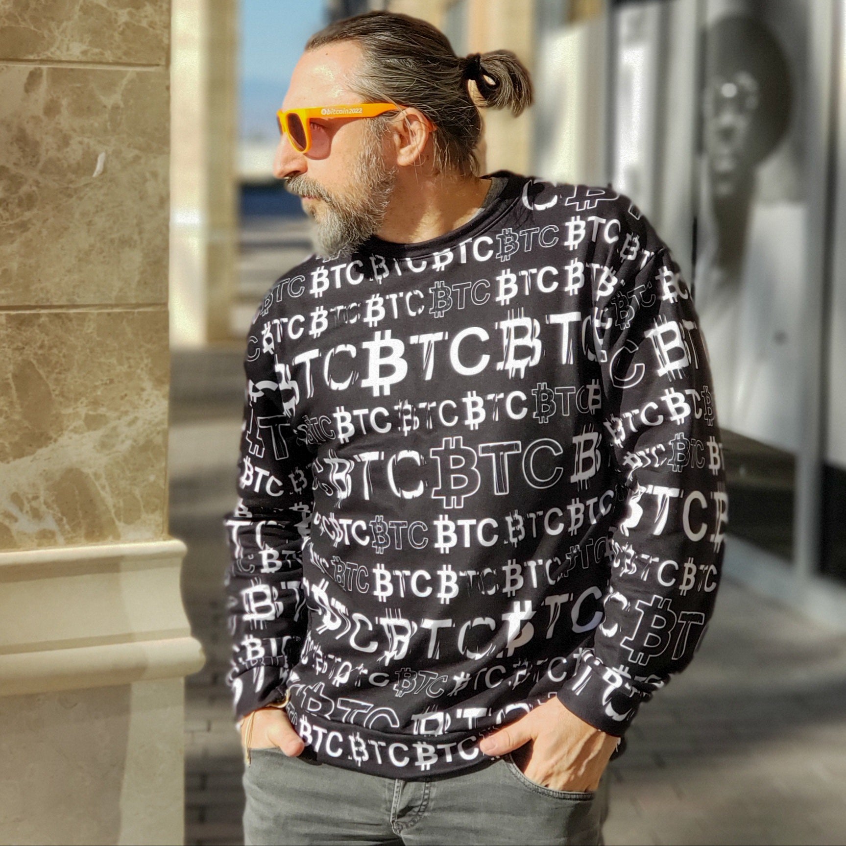 Bitcoin Dubai Sweatshirt printful